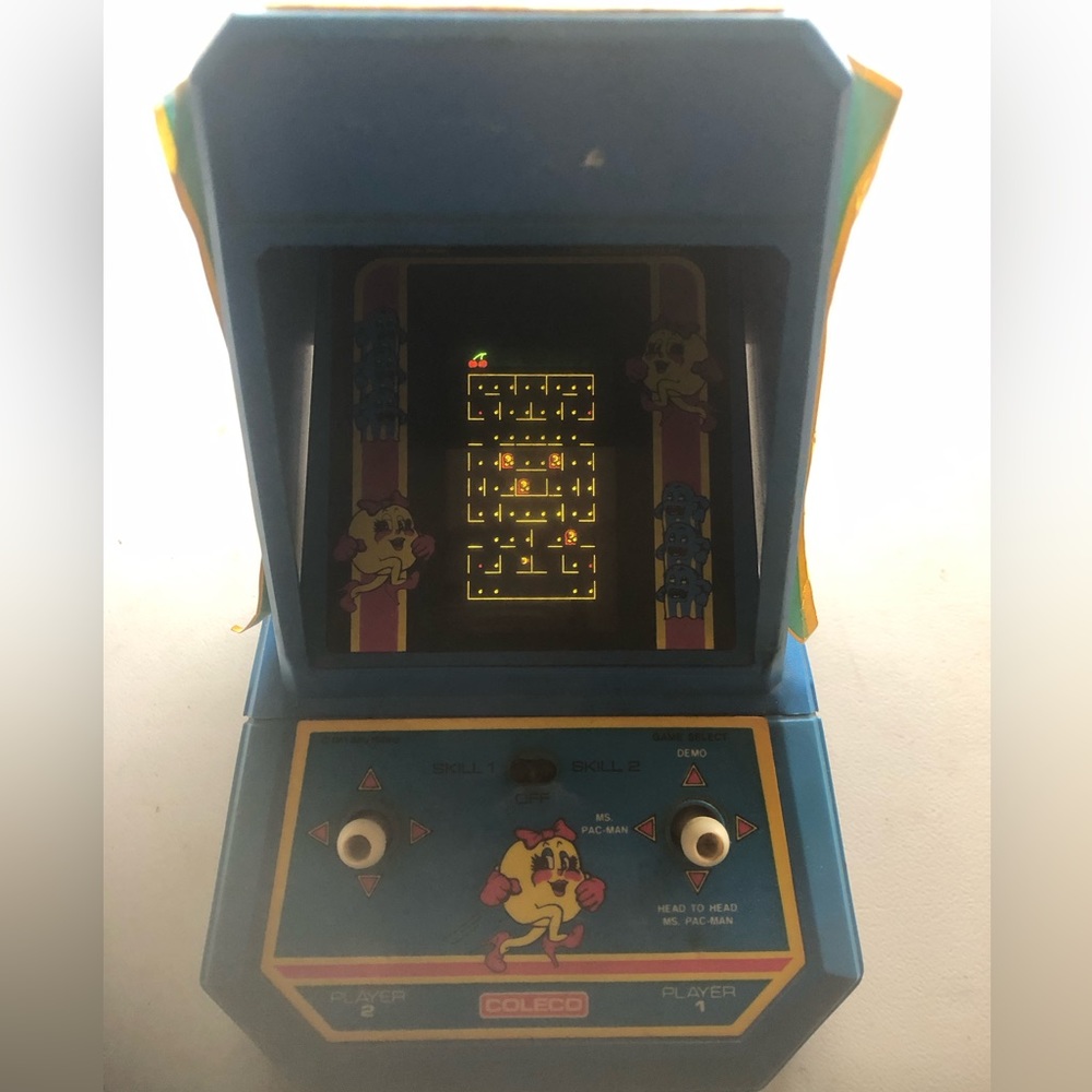 Coleco 1981 Mrs PAC Man Table Top Arcade Cabinet
